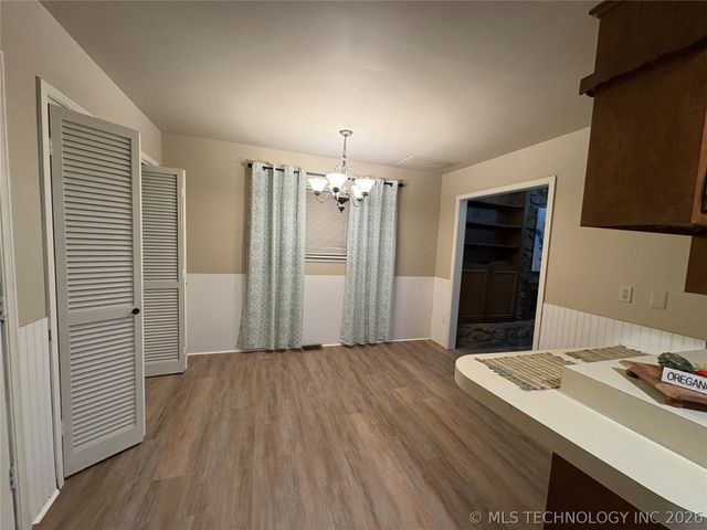 9445 E 39th Place, Tulsa, OK 74145