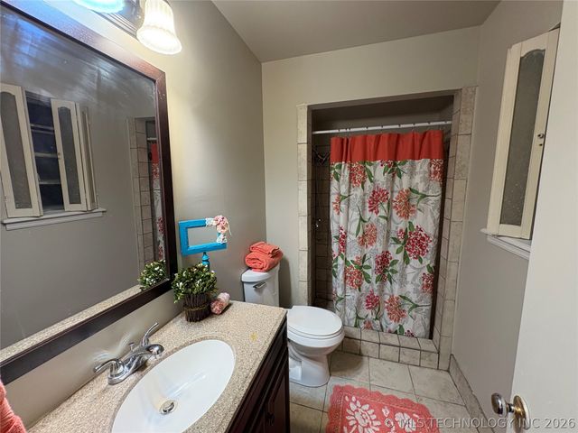 9445 E 39th Place, Tulsa, OK 74145