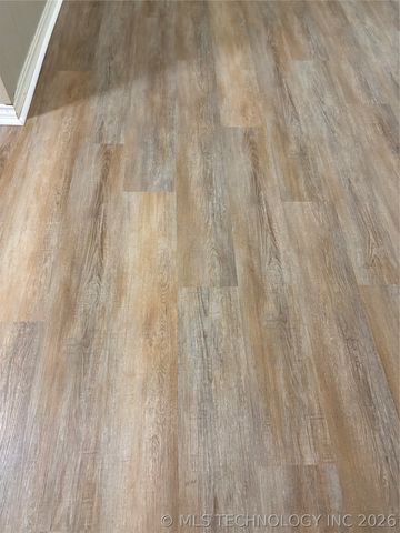 9445 E 39th Place, Tulsa, OK 74145