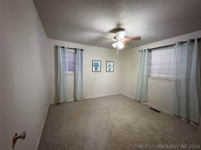 9445 E 39th Place, Tulsa, OK 74145