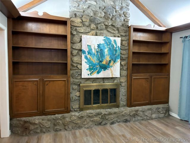 9445 E 39th Place, Tulsa, OK 74145