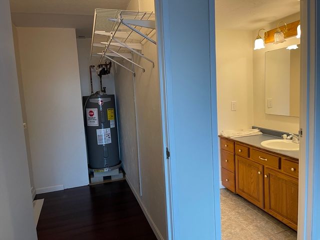 200 Cove Way 614, Quincy, MA 02169