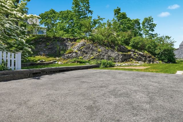 57 Allen Ave, Lynn, MA 01902