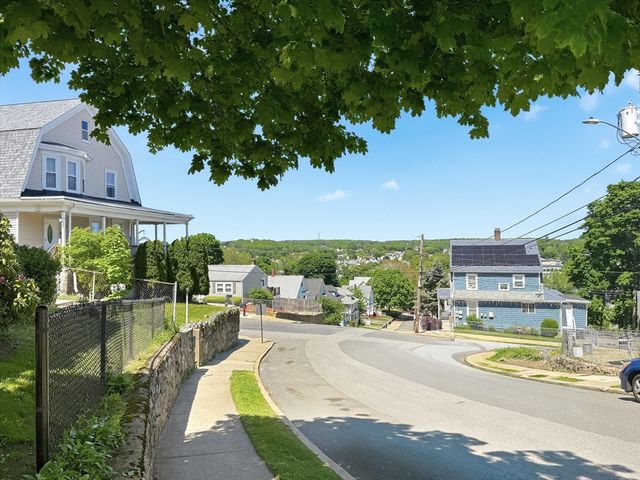 57 Allen Ave, Lynn, MA 01902
