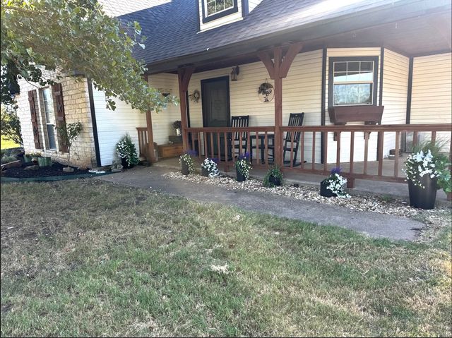 1870 Ross Lane, Springtown, TX 76082