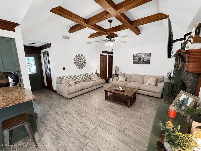 1870 Ross Lane, Springtown, TX 76082