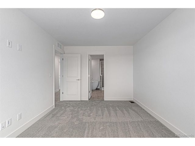 29 Ascent Trl, Englewood, CO 80112