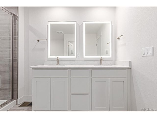 29 Ascent Trl, Englewood, CO 80112