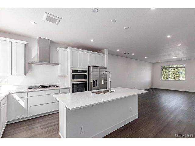 29 Ascent Trl, Englewood, CO 80112
