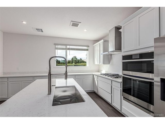 29 Ascent Trl, Englewood, CO 80112