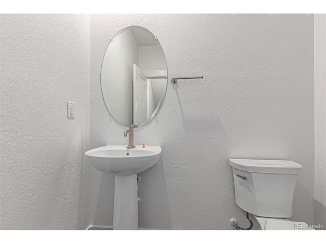 29 Ascent Trl, Englewood, CO 80112