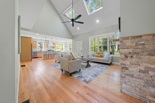 77 Lady Walsingham Way, Laconia, NH 03246