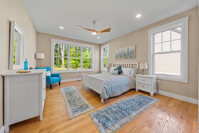 77 Lady Walsingham Way, Laconia, NH 03246