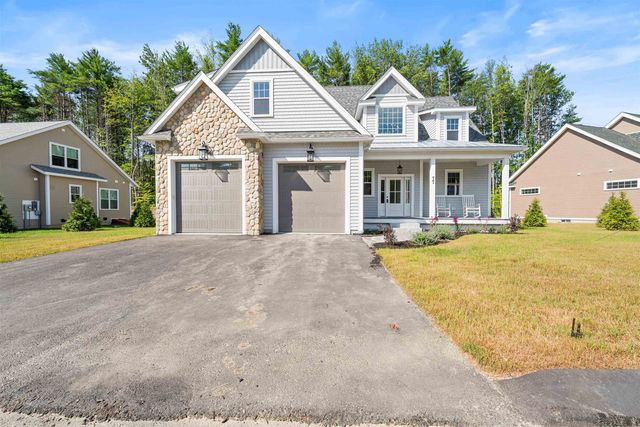 77 Lady Walsingham Way, Laconia, NH 03246