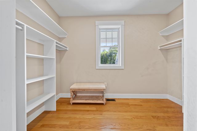 77 Lady Walsingham Way, Laconia, NH 03246