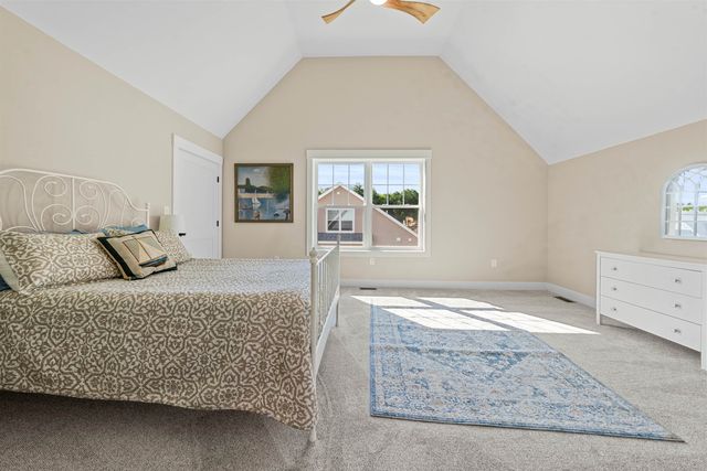 77 Lady Walsingham Way, Laconia, NH 03246