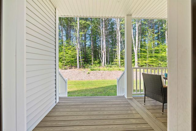 77 Lady Walsingham Way, Laconia, NH 03246