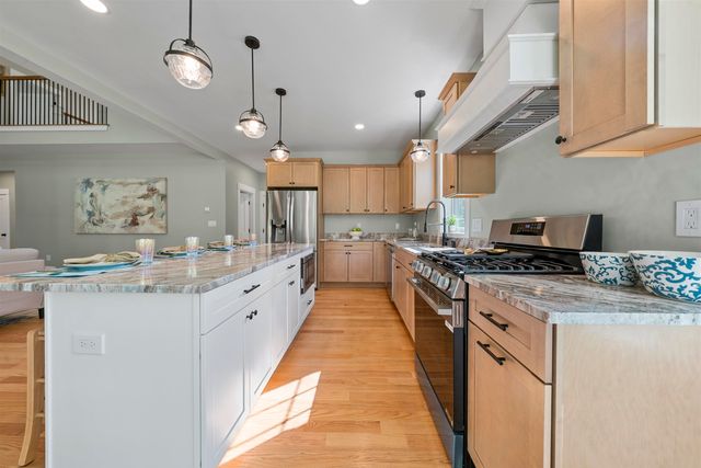 77 Lady Walsingham Way, Laconia, NH 03246
