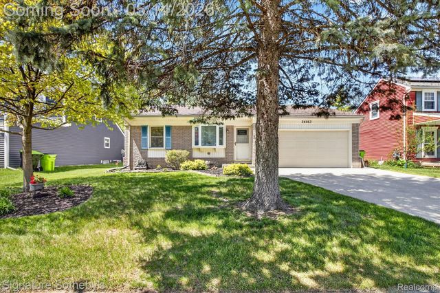 24563 Kings Pointe, Novi, MI 48375