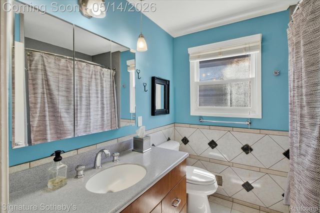 24563 Kings Pointe, Novi, MI 48375
