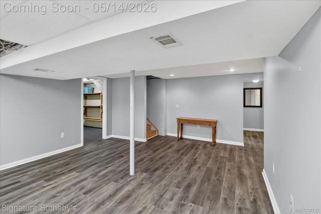 24563 Kings Pointe, Novi, MI 48375
