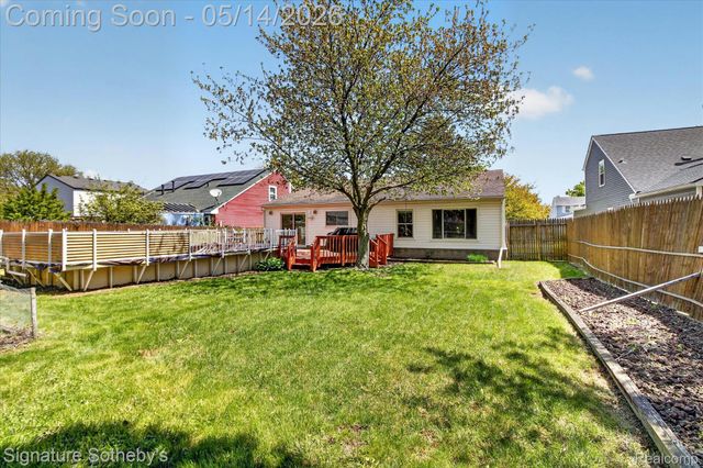 24563 Kings Pointe, Novi, MI 48375