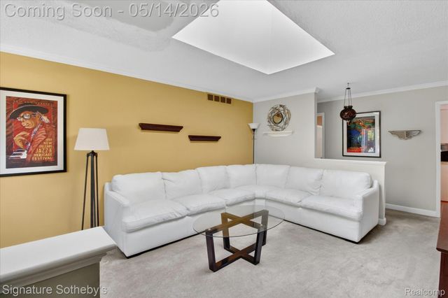 24563 Kings Pointe, Novi, MI 48375