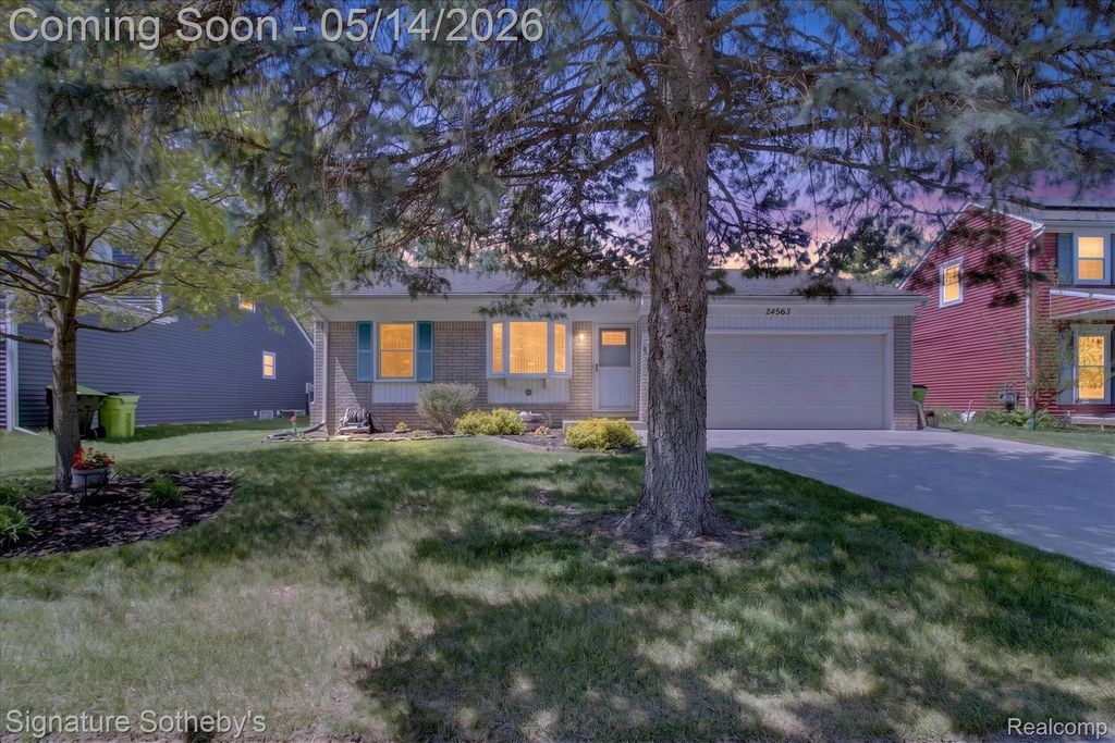 24563 Kings Pointe, Novi, MI 48375