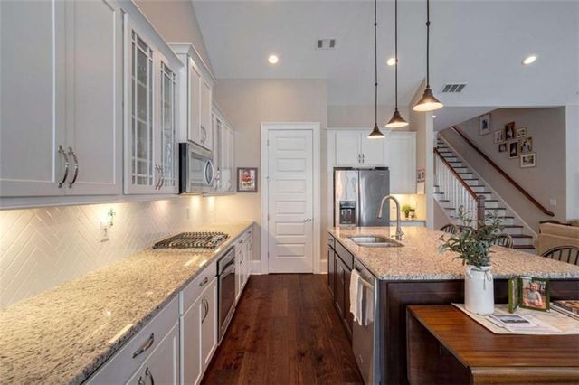 4082 Greenleffe Drive, Statham, GA 30666