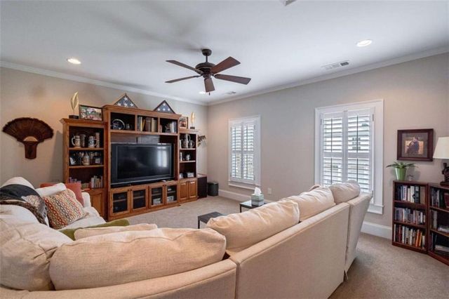 4082 Greenleffe Drive, Statham, GA 30666