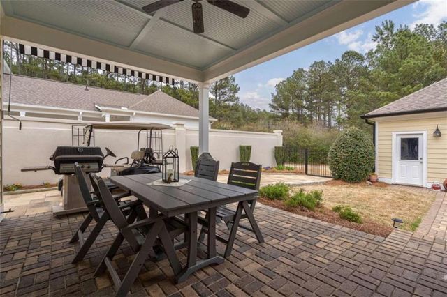 4082 Greenleffe Drive, Statham, GA 30666