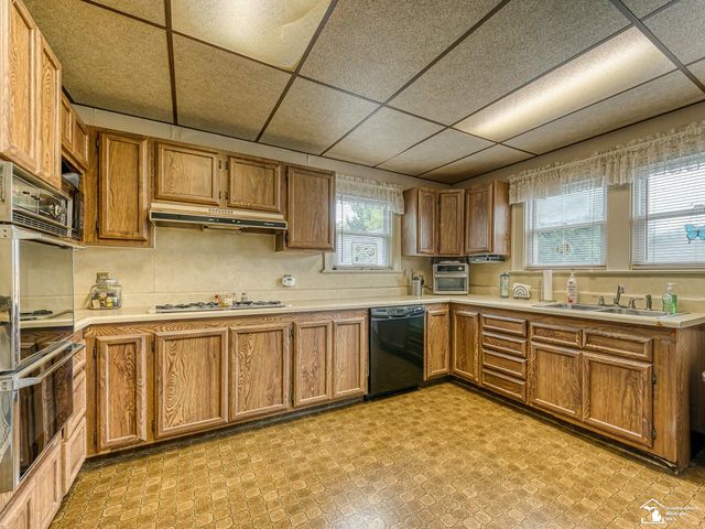4973 N Dixie Highway, Newport, MI 48166