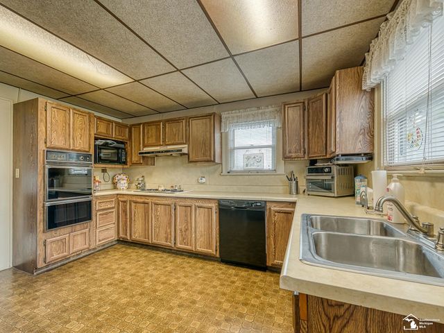 4973 N Dixie Highway, Newport, MI 48166