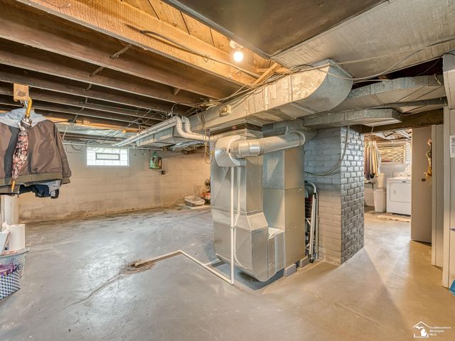 4973 N Dixie Highway, Newport, MI 48166