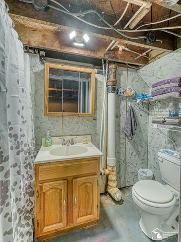 4973 N Dixie Highway, Newport, MI 48166
