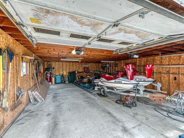 4973 N Dixie Highway, Newport, MI 48166