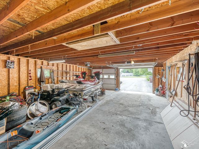 4973 N Dixie Highway, Newport, MI 48166