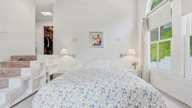 9856 Portola Drive, Beverly Hills, CA 90210