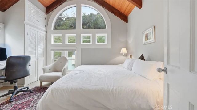 9856 Portola Drive, Beverly Hills, CA 90210