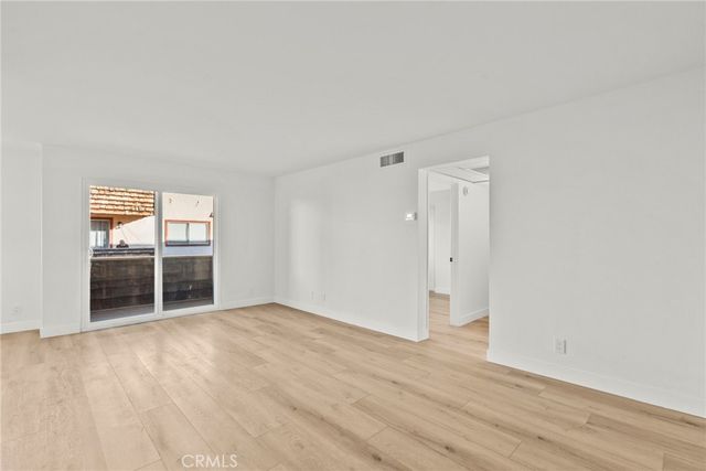 5400 Newcastle, Encino, CA 91316