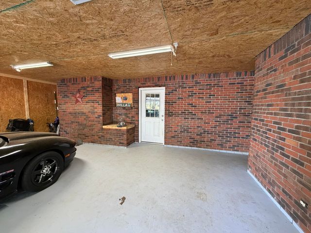 202 Willa Drive, Monticello, KY 42633