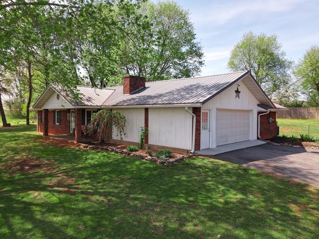 202 Willa Drive, Monticello, KY 42633