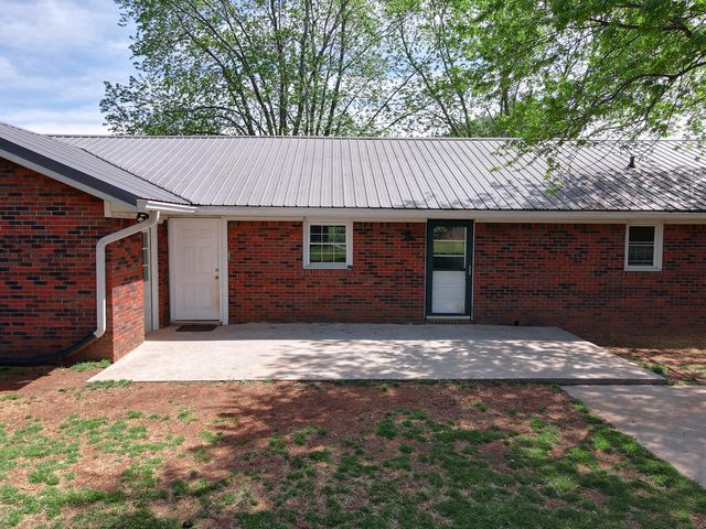 202 Willa Drive, Monticello, KY 42633