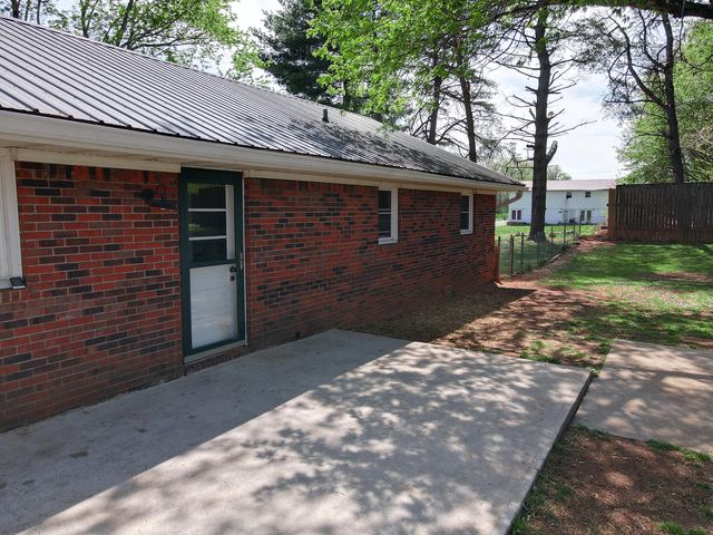 202 Willa Drive, Monticello, KY 42633
