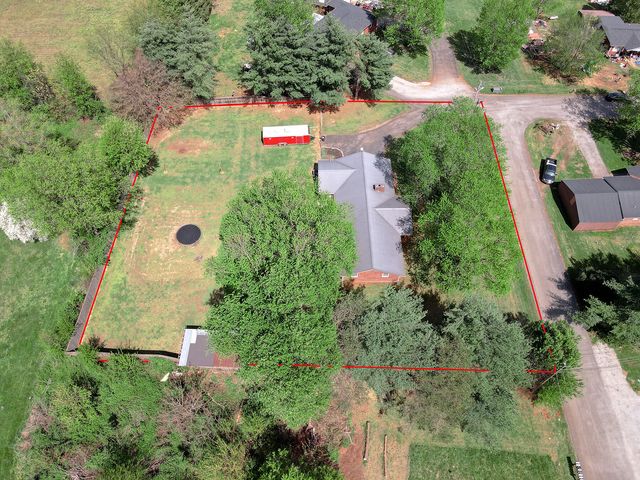 202 Willa Drive, Monticello, KY 42633