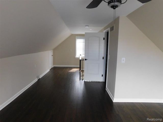 1524 Emmons Avenue, Birmingham, MI 48009