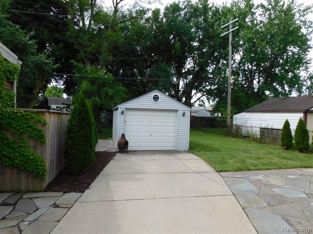 1524 Emmons Avenue, Birmingham, MI 48009