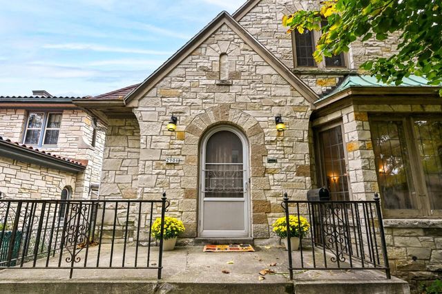 2906 S 45th STREET, Milwaukee, WI 53219