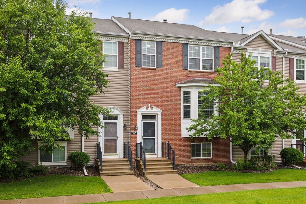 7829 Elm Grove Lane, New Hope, MN 55428