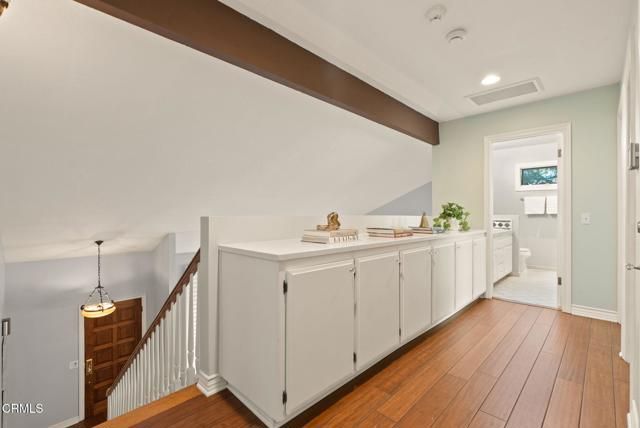 2533 Canyon View Lane, Pasadena, CA 91107